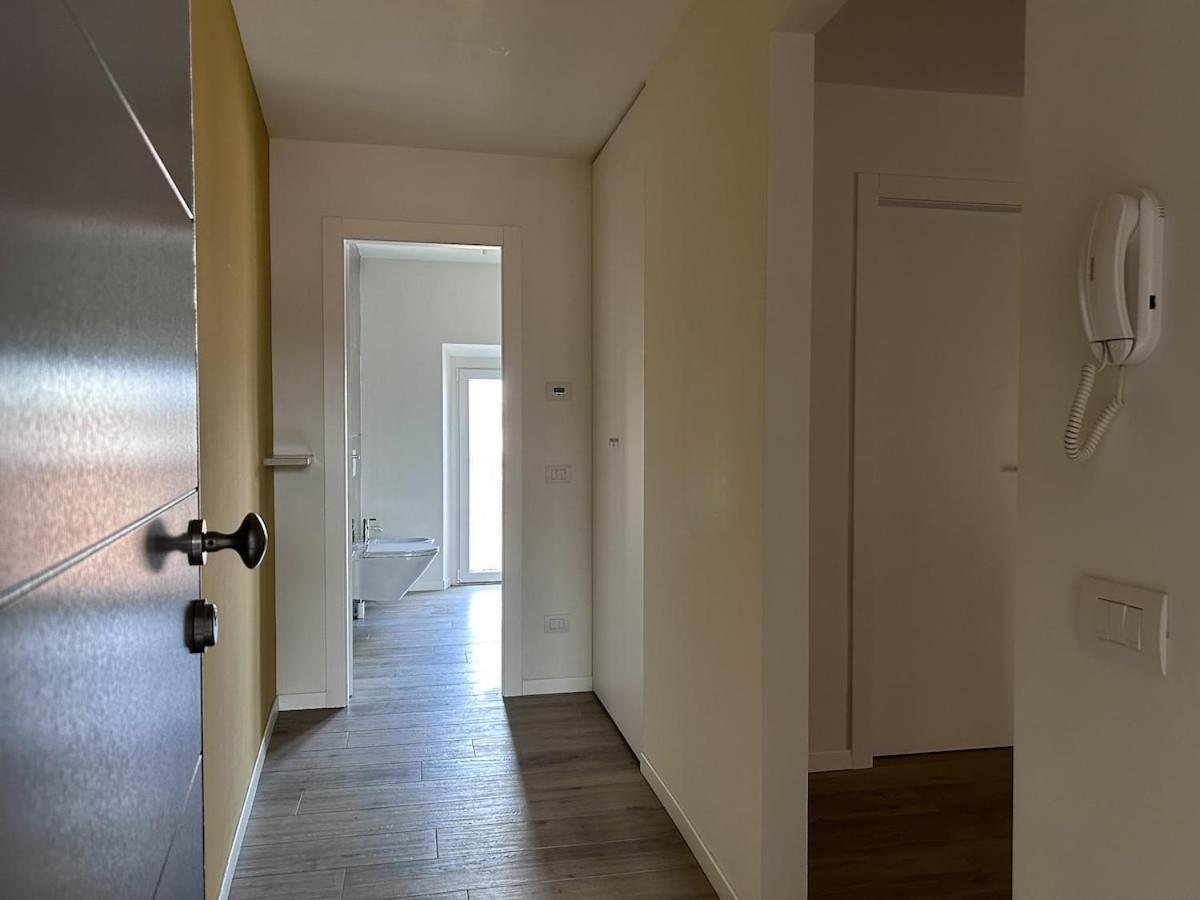 Casa Edera&Ulivo - Pavia City - By Host4U Apartment ภายนอก รูปภาพ